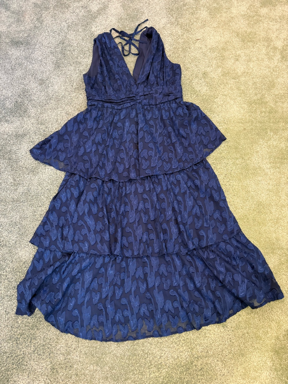 Lulu's Navy Textured Tiered V-Neck Midi Dress